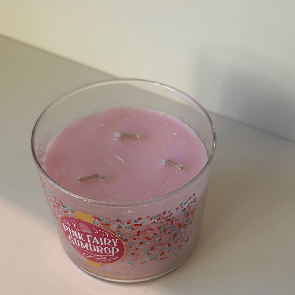 Bath & Body Works Pink Fairy Gumdrop Candle with Silver Lid - Picture 3 of 3